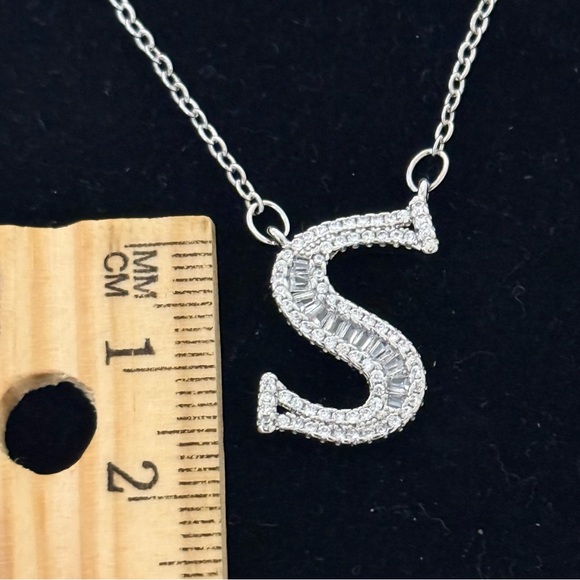 925 Sterling Silver Cubic Zircon Initial Letter S Pendant Necklace - Picture 7 of 11